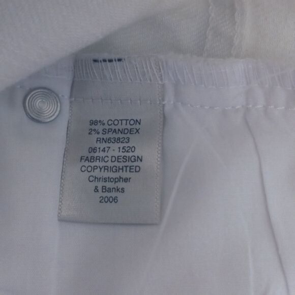 Christopher & Banks Size 10 Womens Capri Pants White Floral Embroidery Stretch - Picture 4 of 16